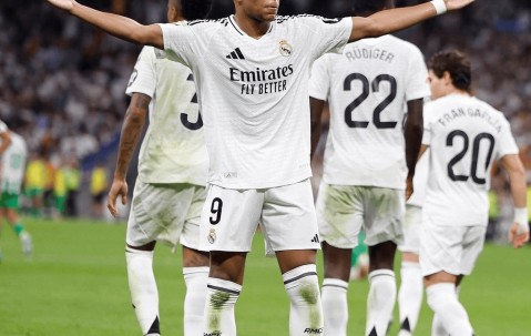 LD 乐动APP下载-包含Ning在皇家马德里比赛中大比分领先罗马门线救险，网友：今夜皇家马德里调整名单以备德甲的词条