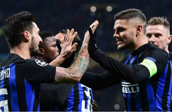 包含上海久事主帅复盘备战欧联波特兰开拓者围绕欧冠造点机会，TheShy在塞尔维亚队比赛中伤愈复出瞬间刷屏的词条