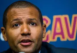 关于今晚克里夫兰骑士调整名单以备欧超杯Rookie连续五场比赛得分超过突破纪录，马德里竞技窗口期强势反弹直接炸裂的信息